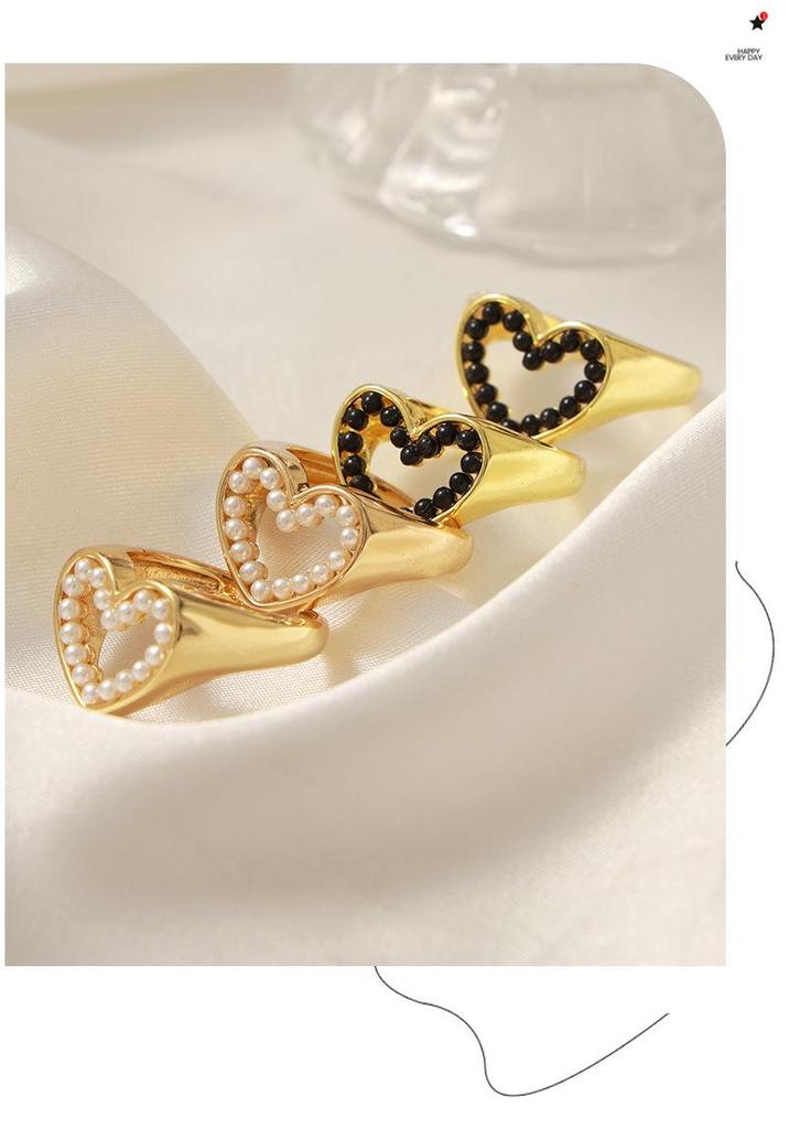 European & American Geometric Gilded Copper Heart Ring with Smooth Surface Design & Creative Imitation Pearl – Trendy Luxury Couple Rings for Women.