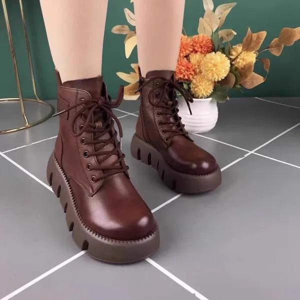 Heiß verkaufende Schneestiefel Damen Winter Baumwollstiefel Dicke kurze Stiefel Mittelalterliche und ältere warme Baumwollschuhe mit zusätzlichem Fleece