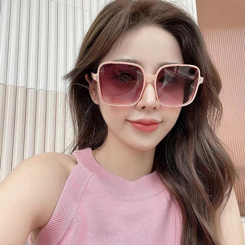 Vintage Rice Nail Square Sunglasses Round Face Ladies Anti-ultraviolet Sunglasses Big Frame Sun Glasses Gafas De Sol Para