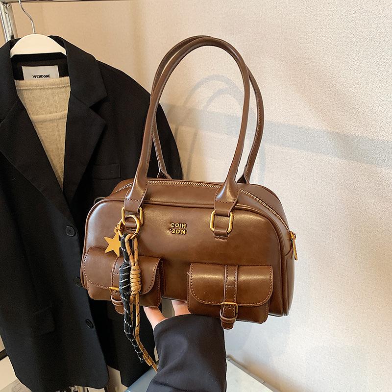 Retro Bowling Bag Women's 2024 Autumn and Winter New High-end Textured Small Square Bag Versatile Commuter Shoulder Armpit Bag