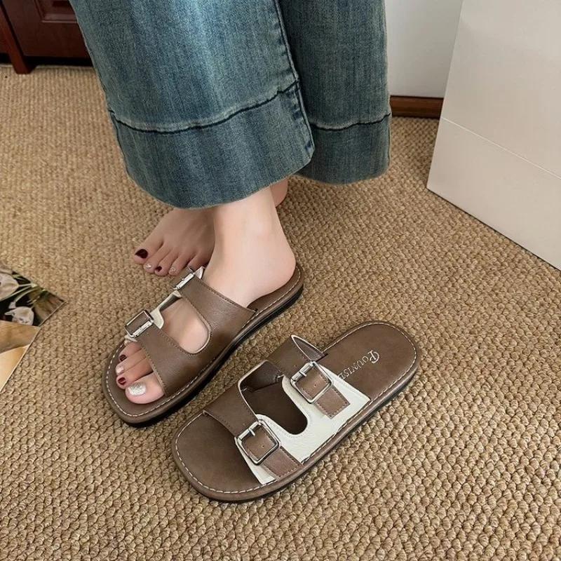 

Модные сандалии на толстом каблуке, женские плоские римские пляжные шлепанцы с квадратной пряжкой, летние шлепанцы с открытым носком в трансграничном стиле 36 хаки