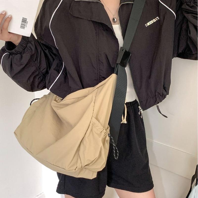 Crossbody Bag Women's Large-capacity Fashion Casual Nylon Dumpling Bag Women's Niche Zipper Versatile Student Shoulder Bag