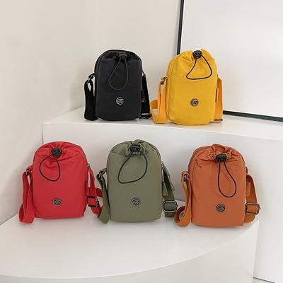 Handytasche Einfache Puff Kleine Umhängetasche für Damen Neue Sommer Mini Kesseltasche Vielseitige Leichte Umhängetasche für Herren