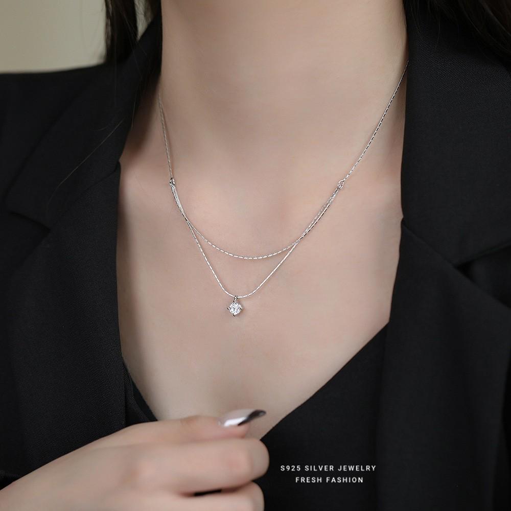 Elegant S925 Sterling Silver Water Drop Necklace - Women's Luxury Niche Design Choker with a Simple, Trendy Style.