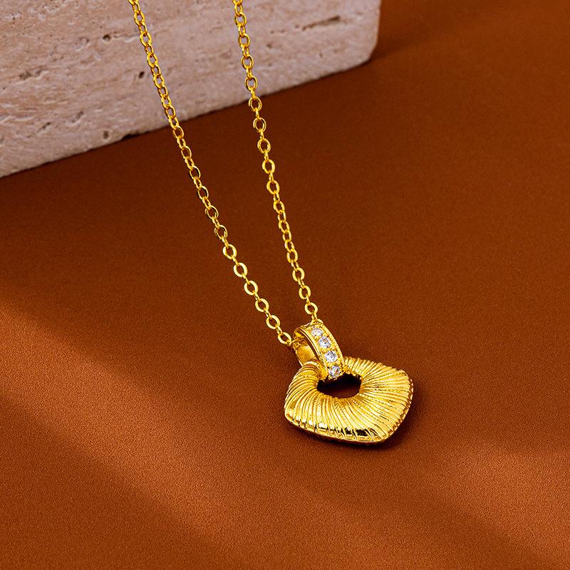 Luxur Pure Gold Real Gold Women's Diamond Brushed Geometric Pendant Necklace