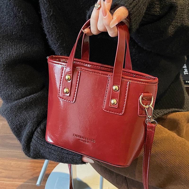 Fashionable Hand-held Simple Bucket Bag, Trendy and Fashionable Single-shoulder Crossbody Bag