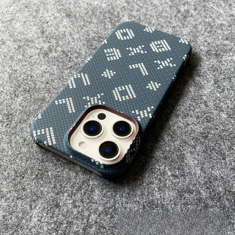 Half pack for Apple 17Promax carbon fiber pattern magnetic mobile phone case iPhone15 ultra-thin PC anti-drop sheath