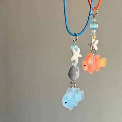 Süße orange Clownfisch Halskette weiblich Opal blau kleiner Fisch Perlen Schlüsselbein Kette Paar handgefertigt Halskette