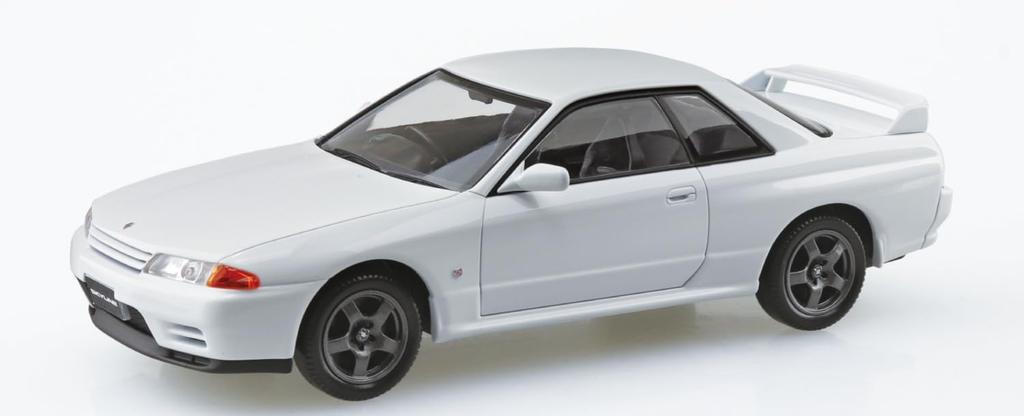 Aoshima Bunka Kyozai (AOSHIMA) 1/32 Scale Rakupla Snap Kit No. 14-CW Nissan R32 Skyline GT-R Crystal White Pre-Colored Plastic Model Kit (Automobile)