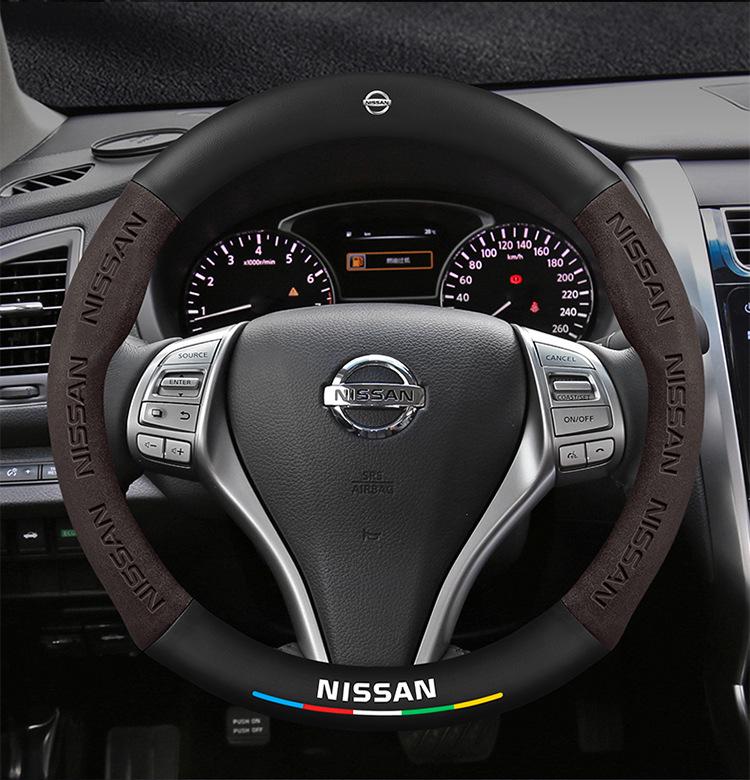 Potah volantu pro Nissan X-Trail (08-23) - Flokovaná uhlíková vlákna, univerzální střih pro všechna roční období.