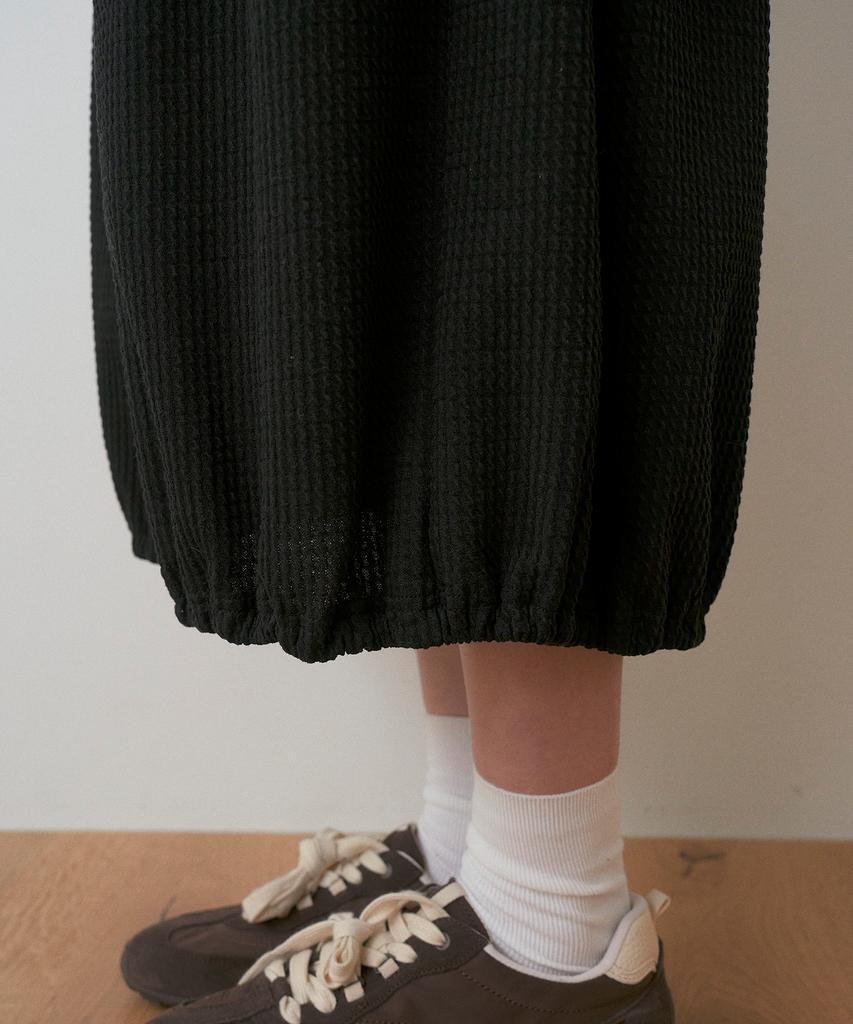 Sayu Seersucker Balloon Long Skirt Black
