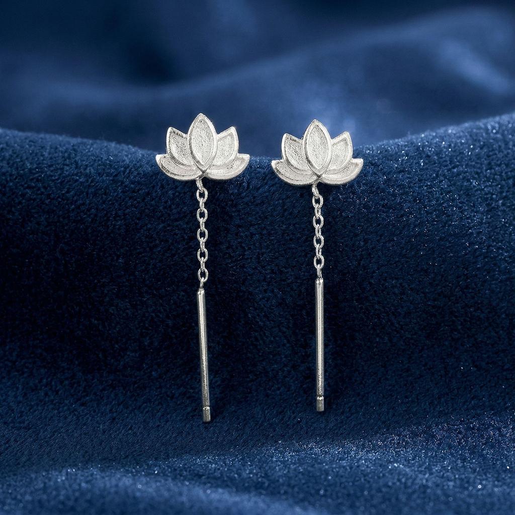 Popular Lotus Tassel Earrings: New Chinese Style Slimming Ear Studs with Lotus Pod Flower for Women