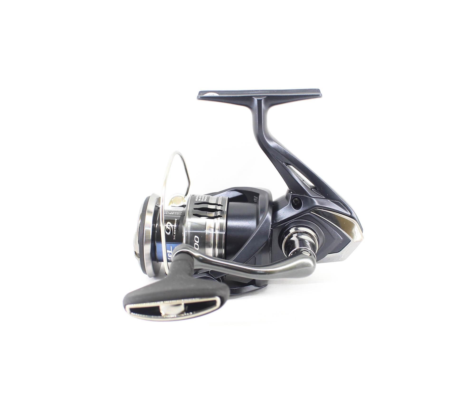 

Продам катушку Shimano для спиннинга Miravel C3000 (5171)