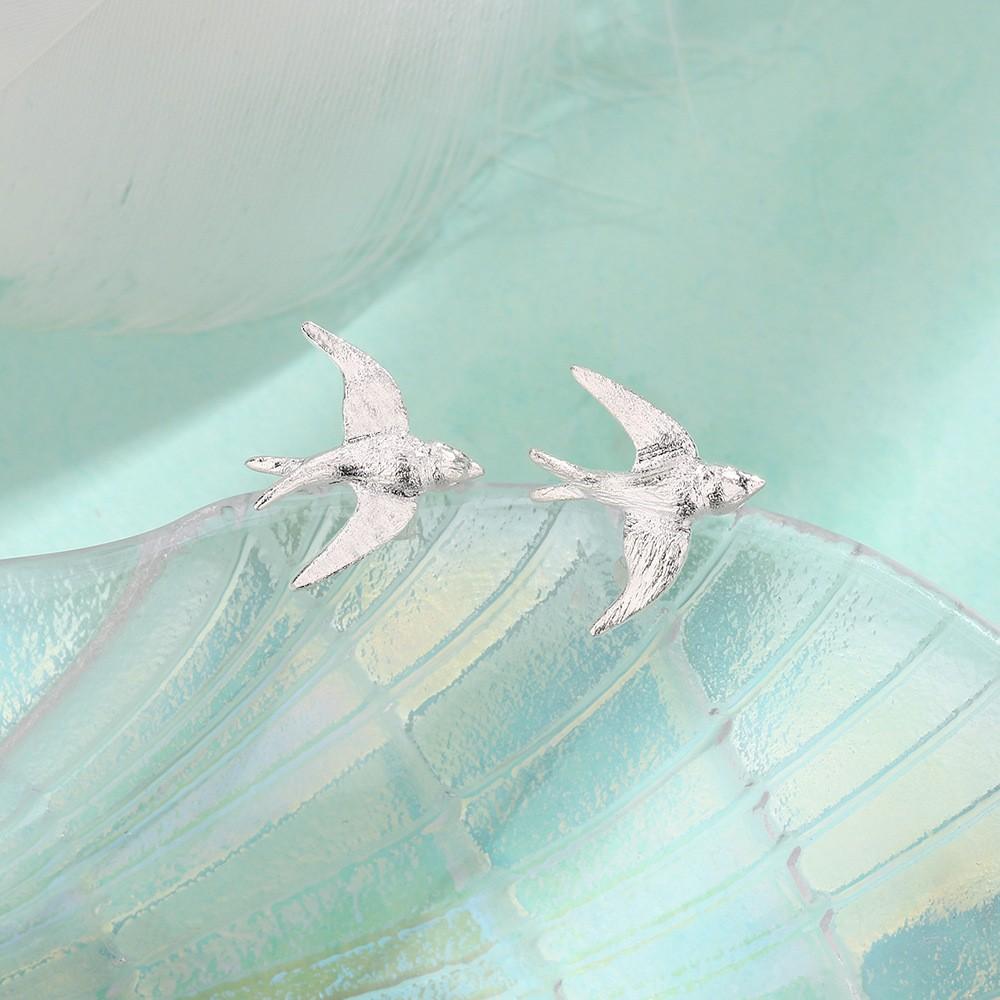 Stud Earrings Small Fashion Cool Design Bird Animal Earrings With A Unique Design Through The Cloud Swallow Stud Earrings