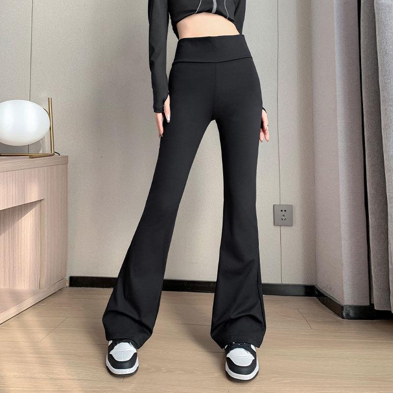 

Женский комплект для йоги высокого класса 2024: Спортивные расклешенные брюки и быстросохнущая куртка для пилатеса M