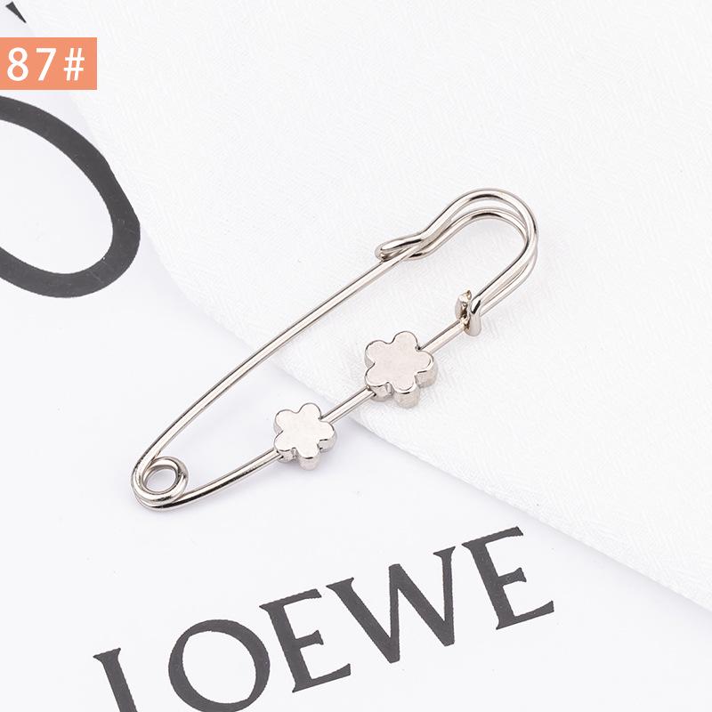 Pearl Anti-Exposure Brooch: Women's Waist-Cinching Pin & Clothing Decoration