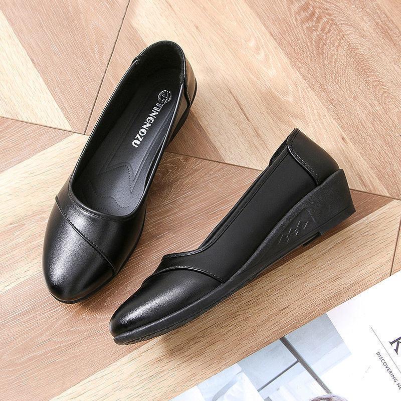 Medium shoes soft sole comfortable spring and summer single shoes new women's wedge heel work shoes casual work leather shoes