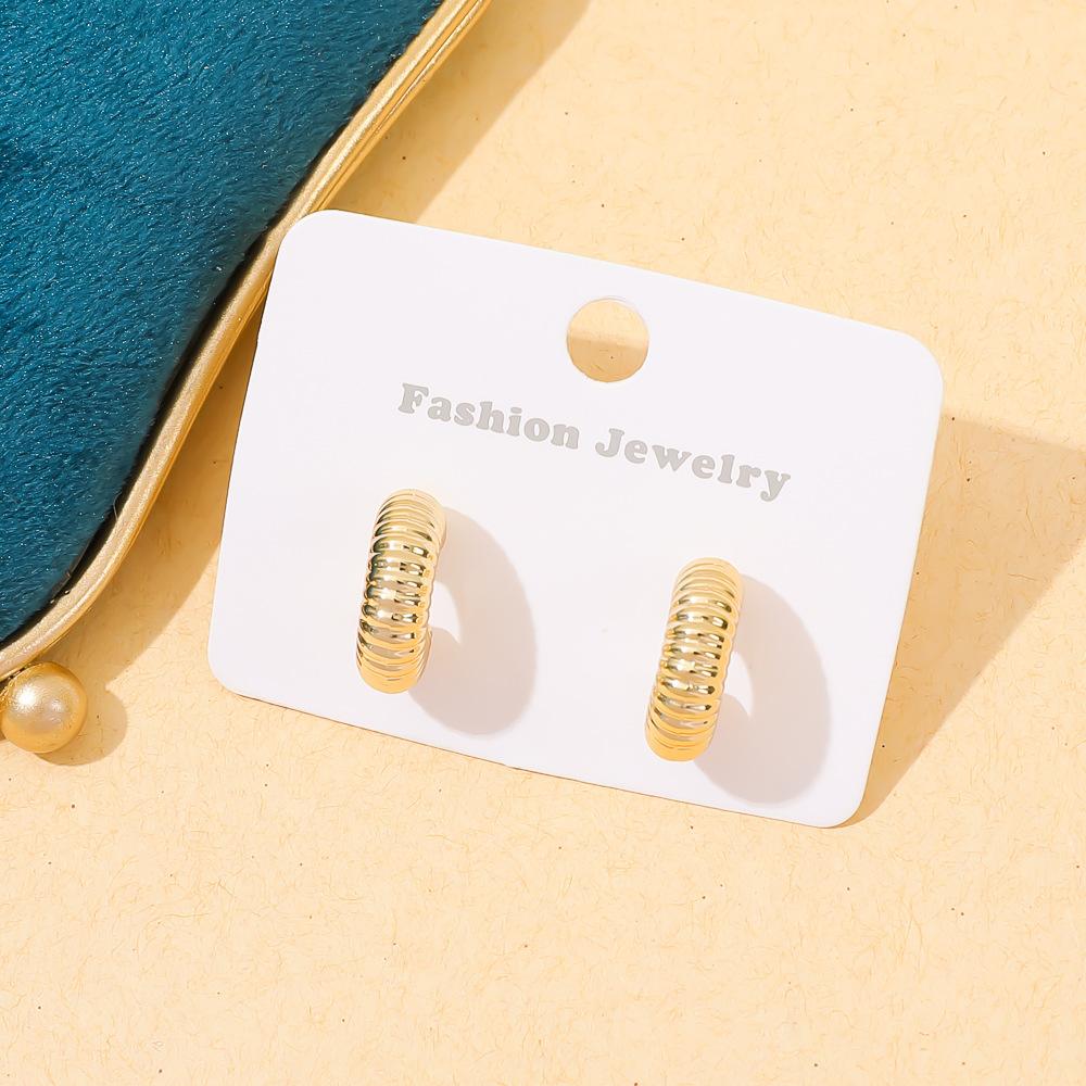 Acrylic gold-plated stud earrings geometric retro electroplated ins stud earrings premium light-sensitive earrings set