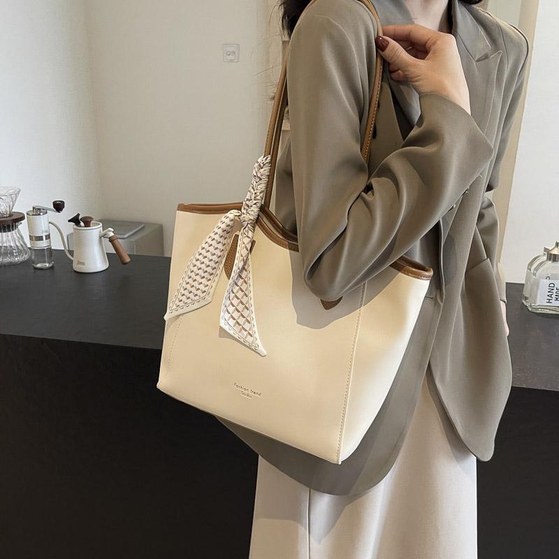 Women's Tote Bag Soft Leather Large Capacity Shoulder Bag