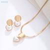 Creatieve Cirkelvormige Gouden Hartvormige Hanger Ketting En Oorbellen 2 Stuks/Set, Elegante Sieradenset Voor Vrouwen