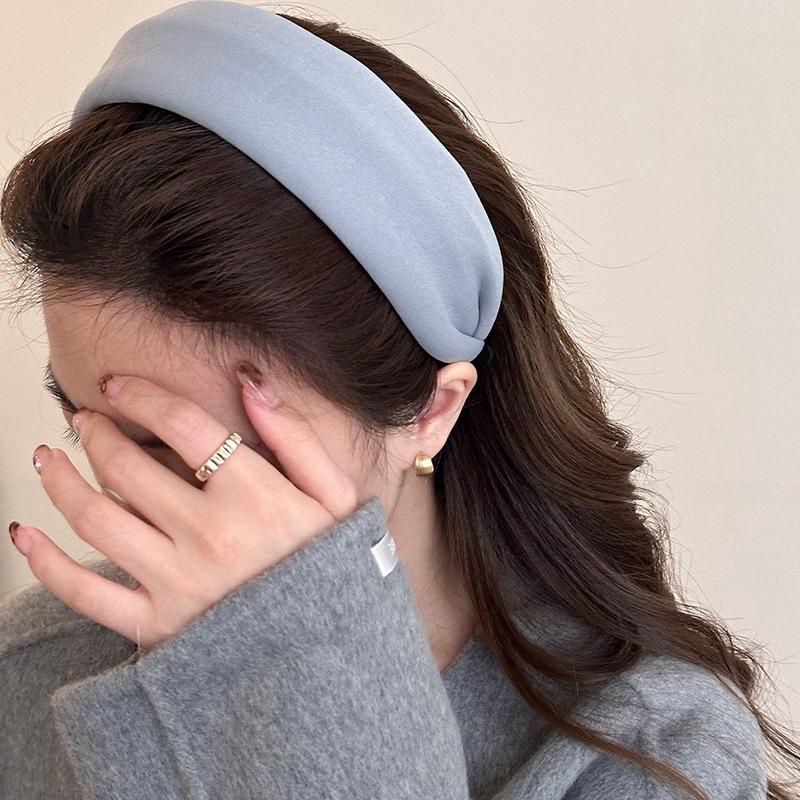 Autumn Winter Wide Velvet Headband for Women, Soft Plush High Crown Crush-Proof Hair Band Vintage Style