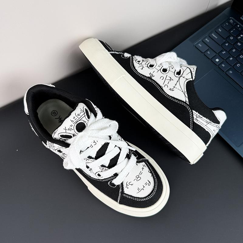 

2025 summer new breathable canvas shoes men s graffiti boys board shoes niche design bread shoes men s shoes trendy shoes 44 чёрный