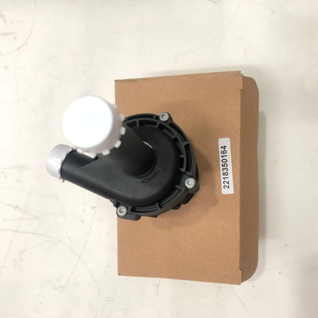 Power Steering Coolant Pump for Mercedes-Benz W221 C216 (2218350164)