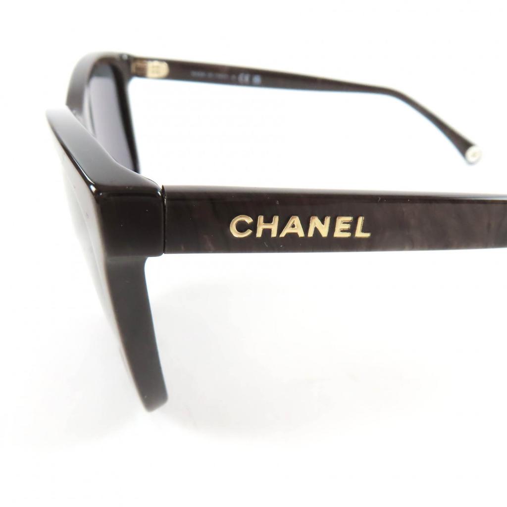 Pristine CHANEL sunglasses Brown Women 5551-U Used