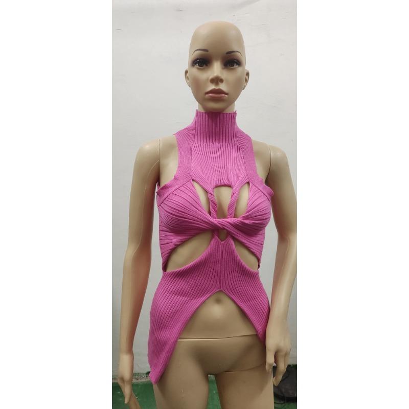 Sleeveless, Hollowed-out Knotted Woolen VestFashionable Half-high Neck Crop Top