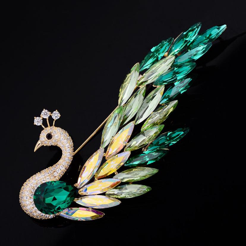 

Crystal Peacock Brooch, A Fashionable and Exquisite Brooch for Women, Is Elegant, Grand, Luxurious and Versatile