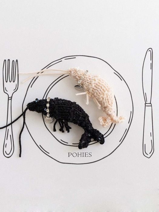 

POHIES SHRIMP KEYRING-PALE PINK/BLACK black