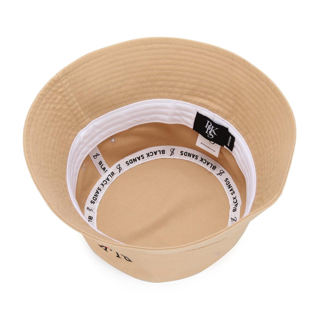 Beullaegsaenjeu Basic Symbol Logo Embroidered Bucket Hat_Beige