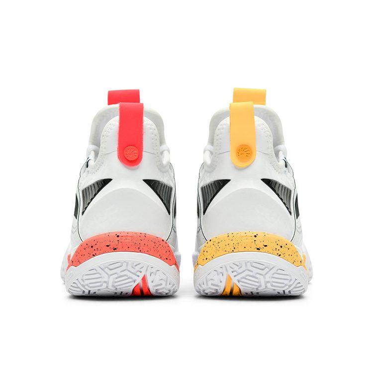 Li Ning Slip Resistant Abrasion Resistant Low Top Badminton Shoes Unisex White AYAT003-3