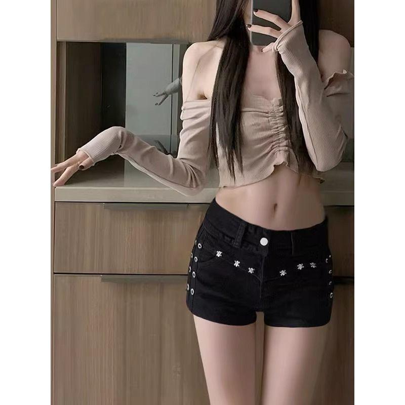 

Black Y2K Women s Low-Waist Elastic Denim Ultra-Shorts - Slimming, Hip-Hugging, Straight Leg, American Style Large чёрный