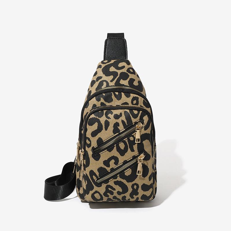 

Women s breast bag, new fashion leopard print crossbody chest bag, travel and leisure small backpack.