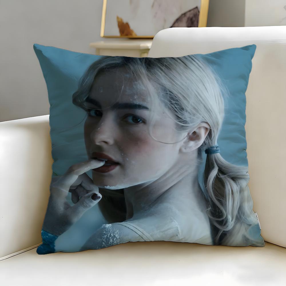 social star Addison Rae Cushion Cover Soft EasyWash Pillow Case Versatile for Couch Bed Travel and Office