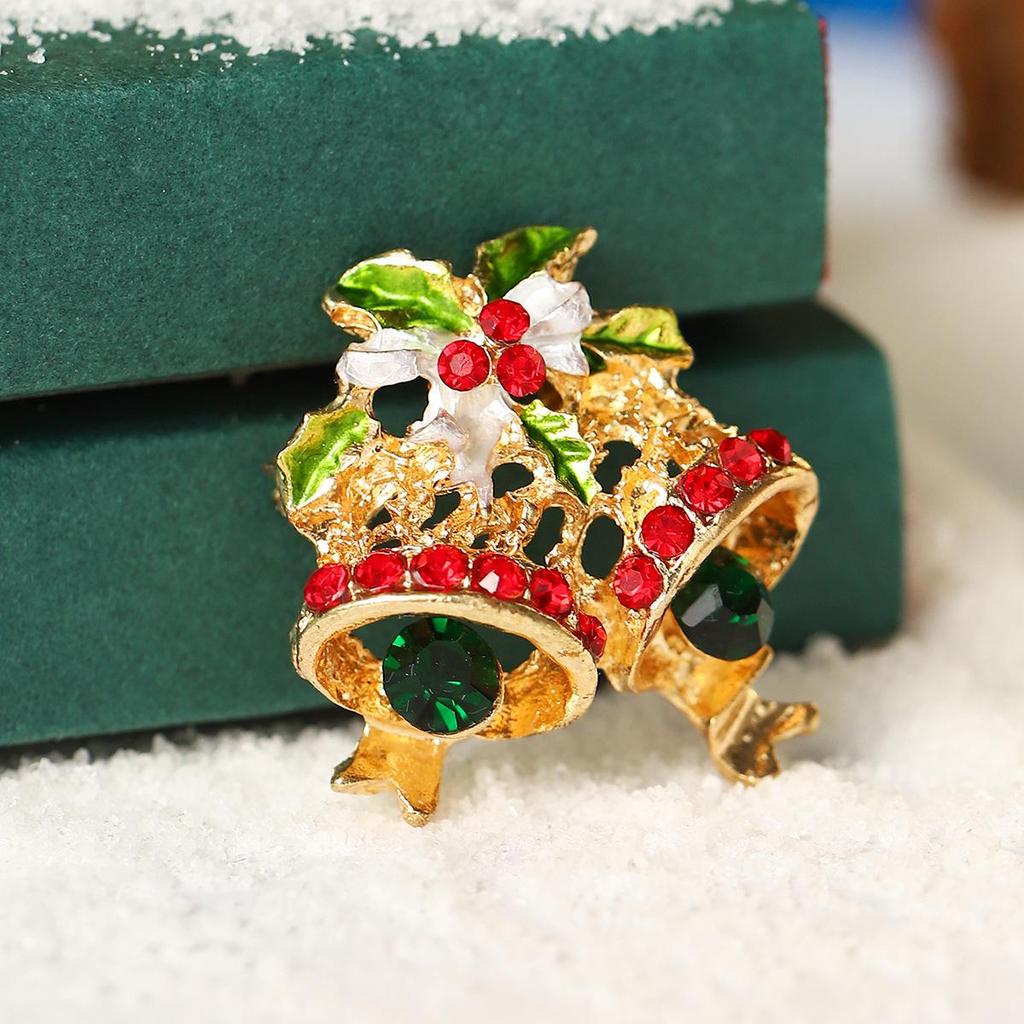 Exquisite Alloy Snowflake Reindeer Christmas Hat Brooch