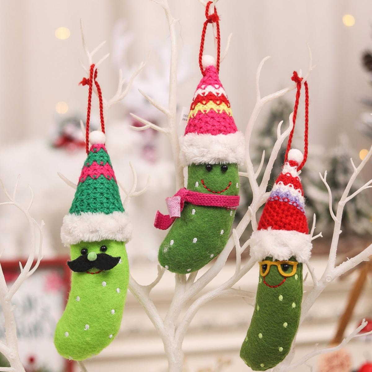 

3pcs of Christmas kimchi decorations with Santa hats - Christmas tree pendants, home decorations, fun holiday gifts зелёный