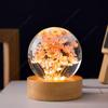 Forever Flowers Kristallkugel Licht mit Holzsockel Runde Kugel Nachttischlampe Büro Heimdekoration Geschenke für Männer Frauen Kinder Jungen Mädchen