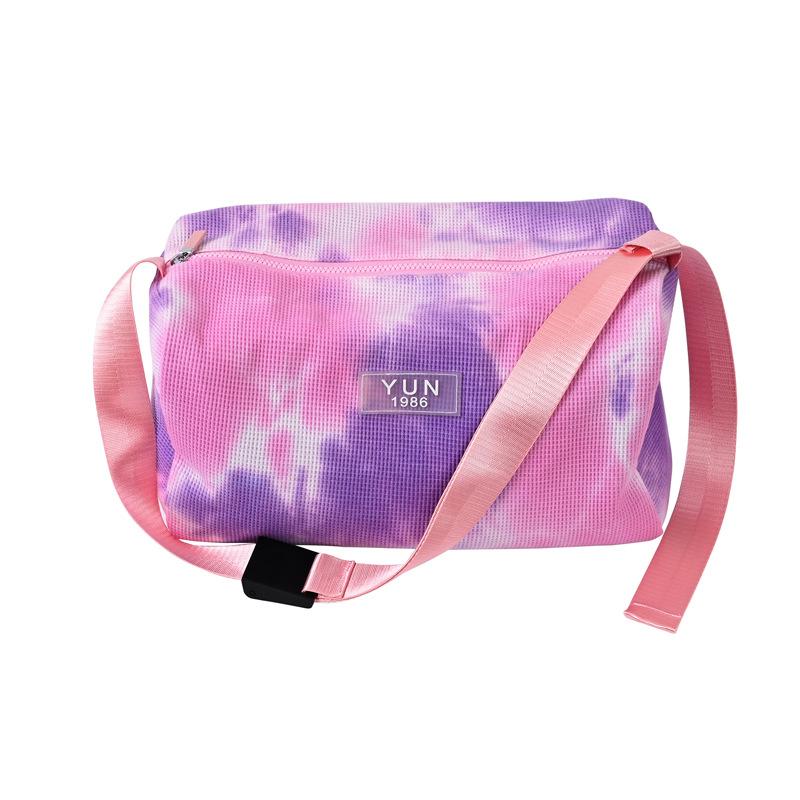 Fitness large-capacity high-end color contrast color large-capacity high-end crossbody bag outdoor travel storage shoulder bag