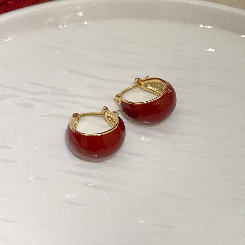 2024 Exquisite High-End Retro Silver Needle Red Heart Flower Earrings for Women