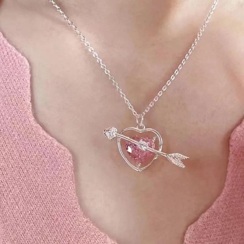 

Zircon Crystal Cupid Love Pink Heart Pendant Necklace Tiny Copper Color Clavicle Chain Collar for Women Friendship Zircon