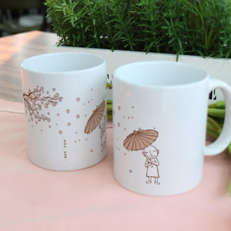 id220-Design Mug 2p-When Flowers Rain