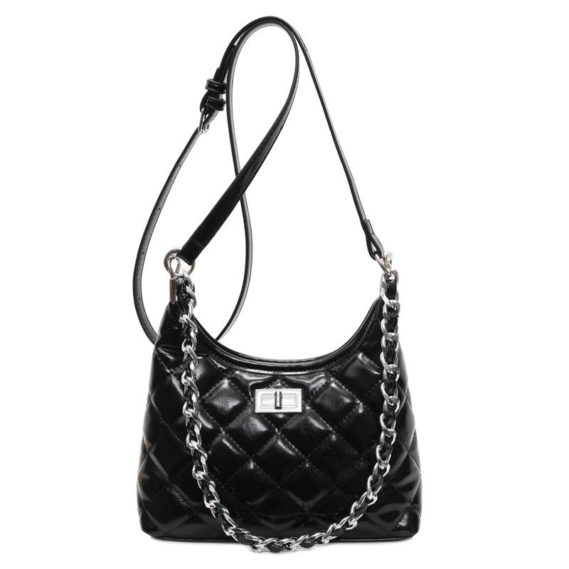 Hot Sale In Spring and Summer, Korean Xiaoxiangfeng Rhombus Chain, Underarm Bag, Versatile Commuting, Foreign Style Light Luxury Casual Messenger Bag