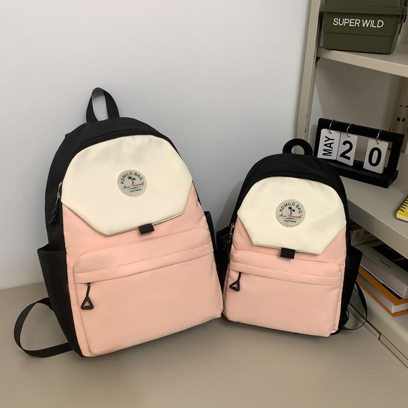 This Backpack Is A Fashionable and Large-capacity Bag for Junior and Senior High School Students with A Schoolgirl Style