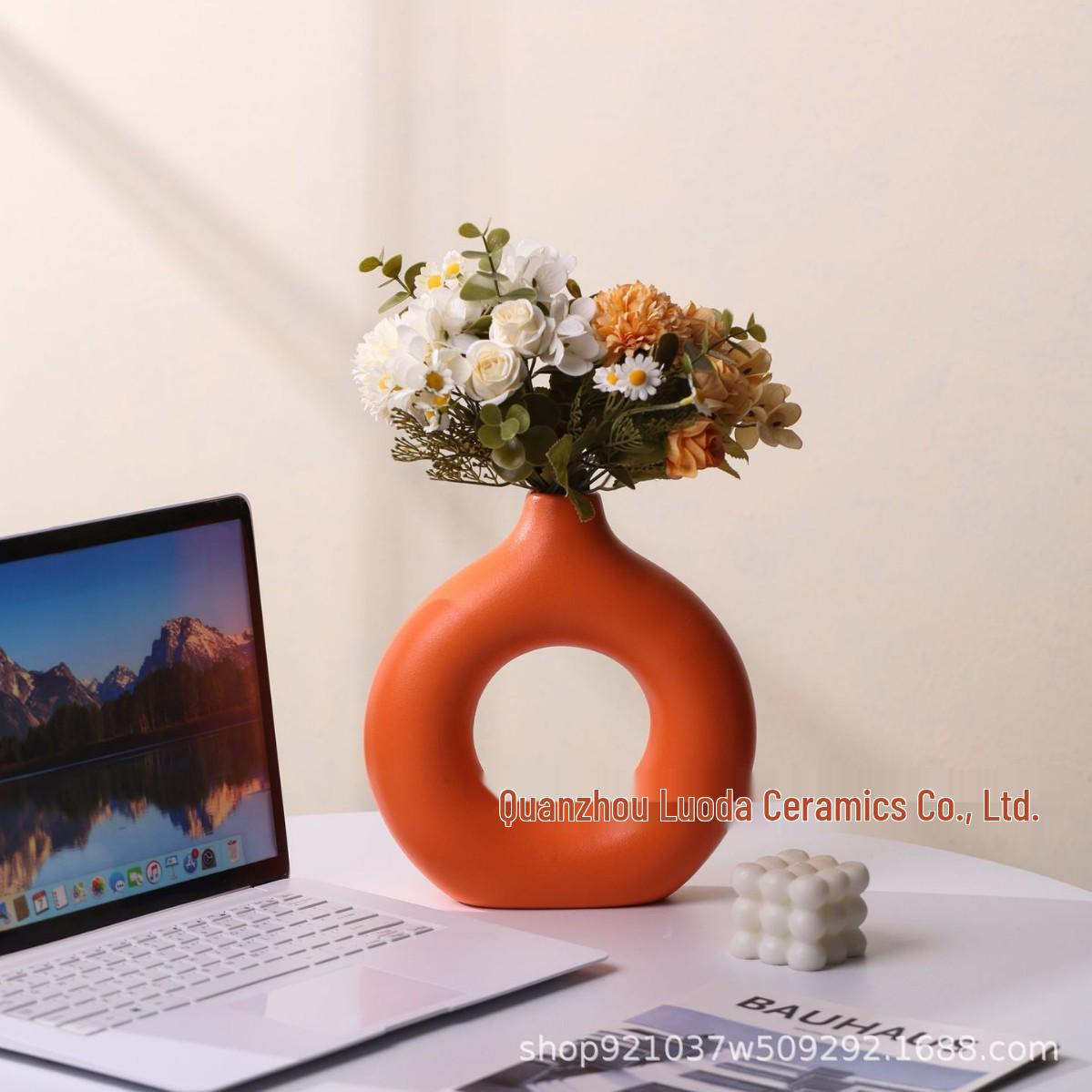 Creative Ceramic Round Flower Vase Set - Three Unique Pieces for Display and Decoration Small