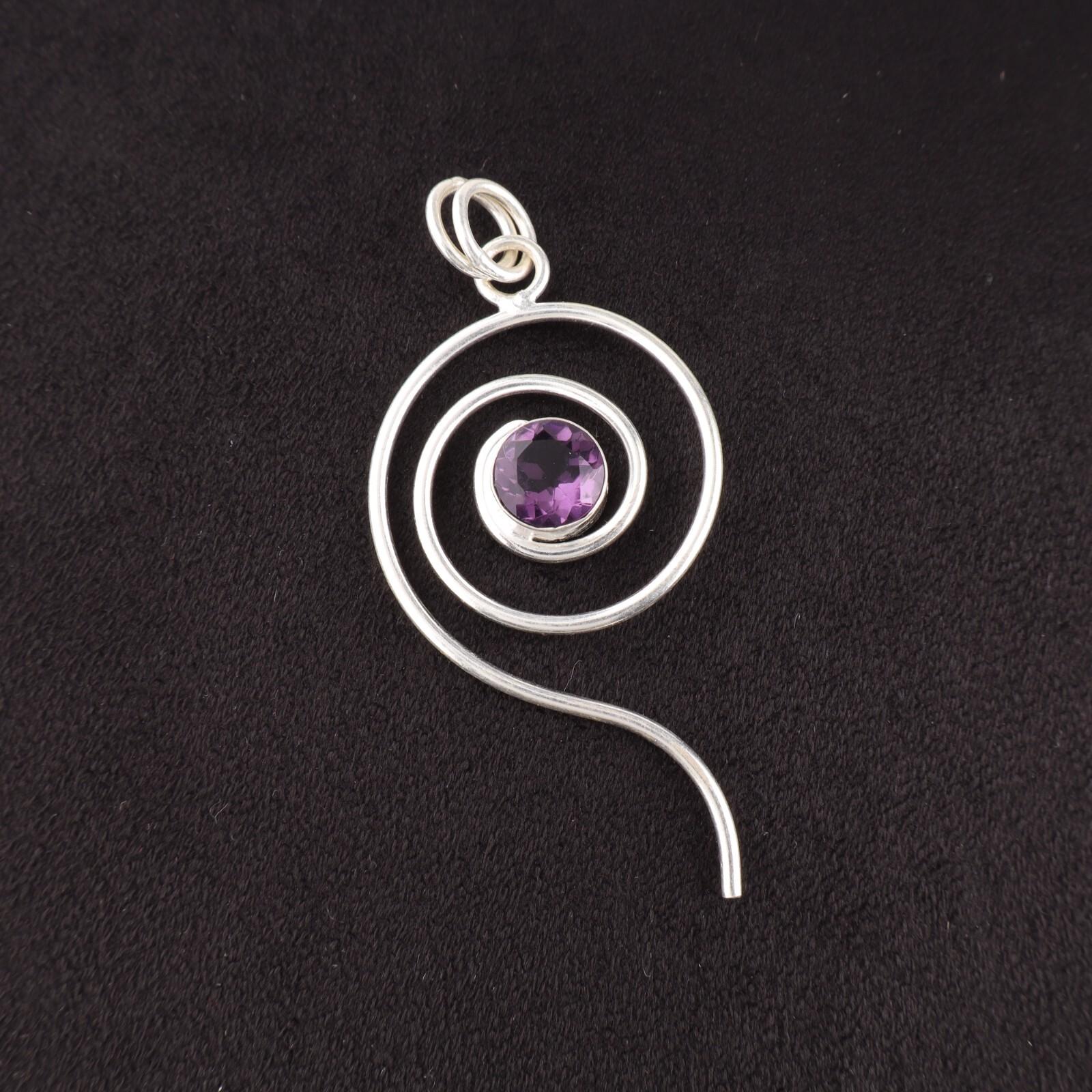 

Натуральный Аметист Драгоценный Камень 925 Стерлинговое Серебро Ювелирные Изделия Ручной Работы Подвеска Для Женщин PP-42-17