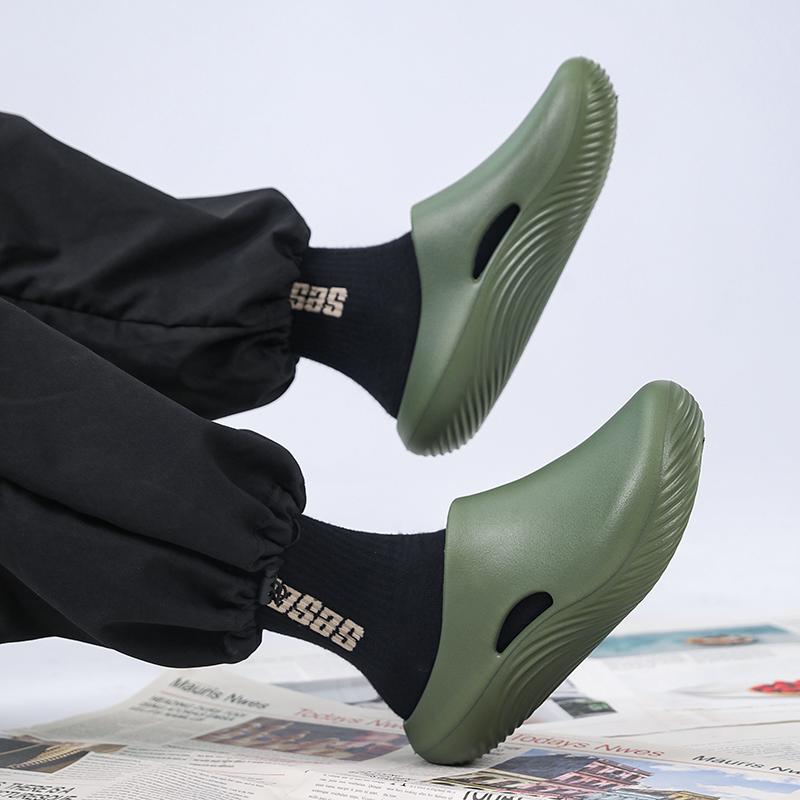 Fashion Eva Men Slippers WaterProof Non slip Chef Shoes Breathable Slip on Home Casual Slippers Lightweight Beach Sandals Garden Clogs