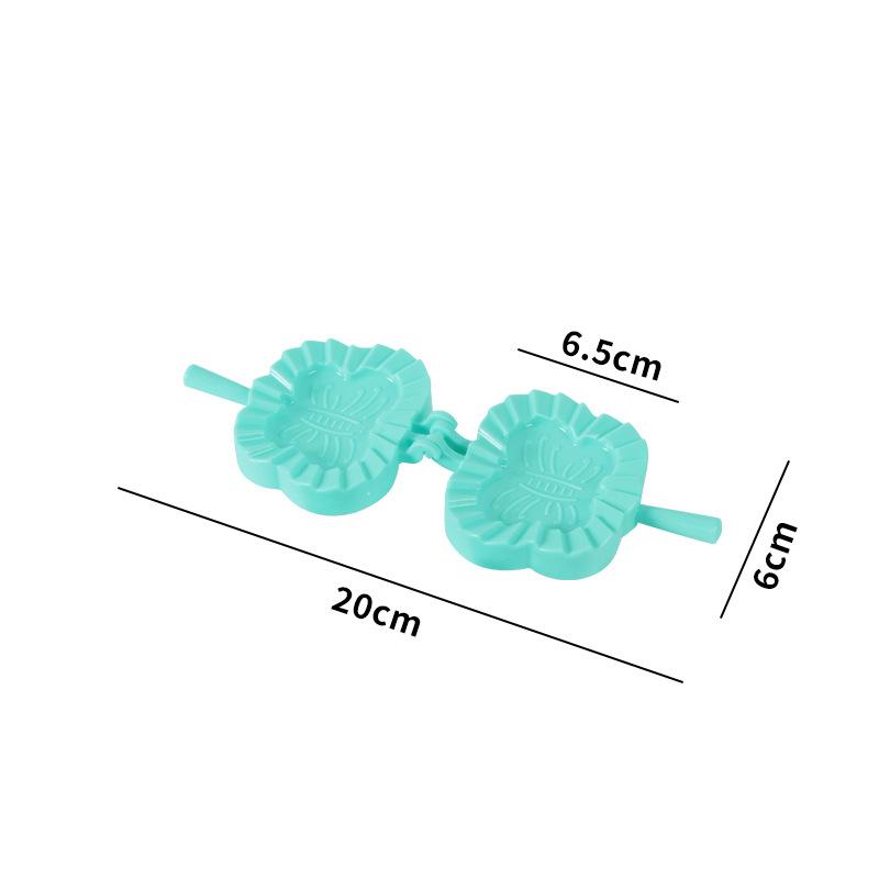 

DIY Dumpling Maker Mold Kitchen Tool Heart Butterfly Flower Shape SML for Family Cooking Sessions