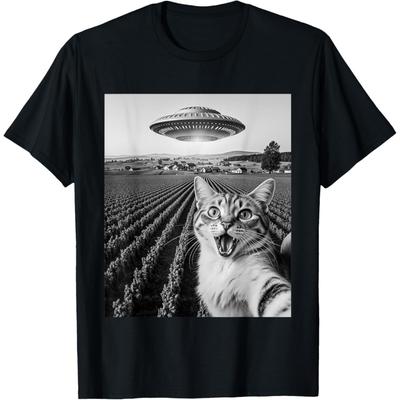 Cat Selfie With Alien UFO Funny Cat Graphic Tees T-Shirt
